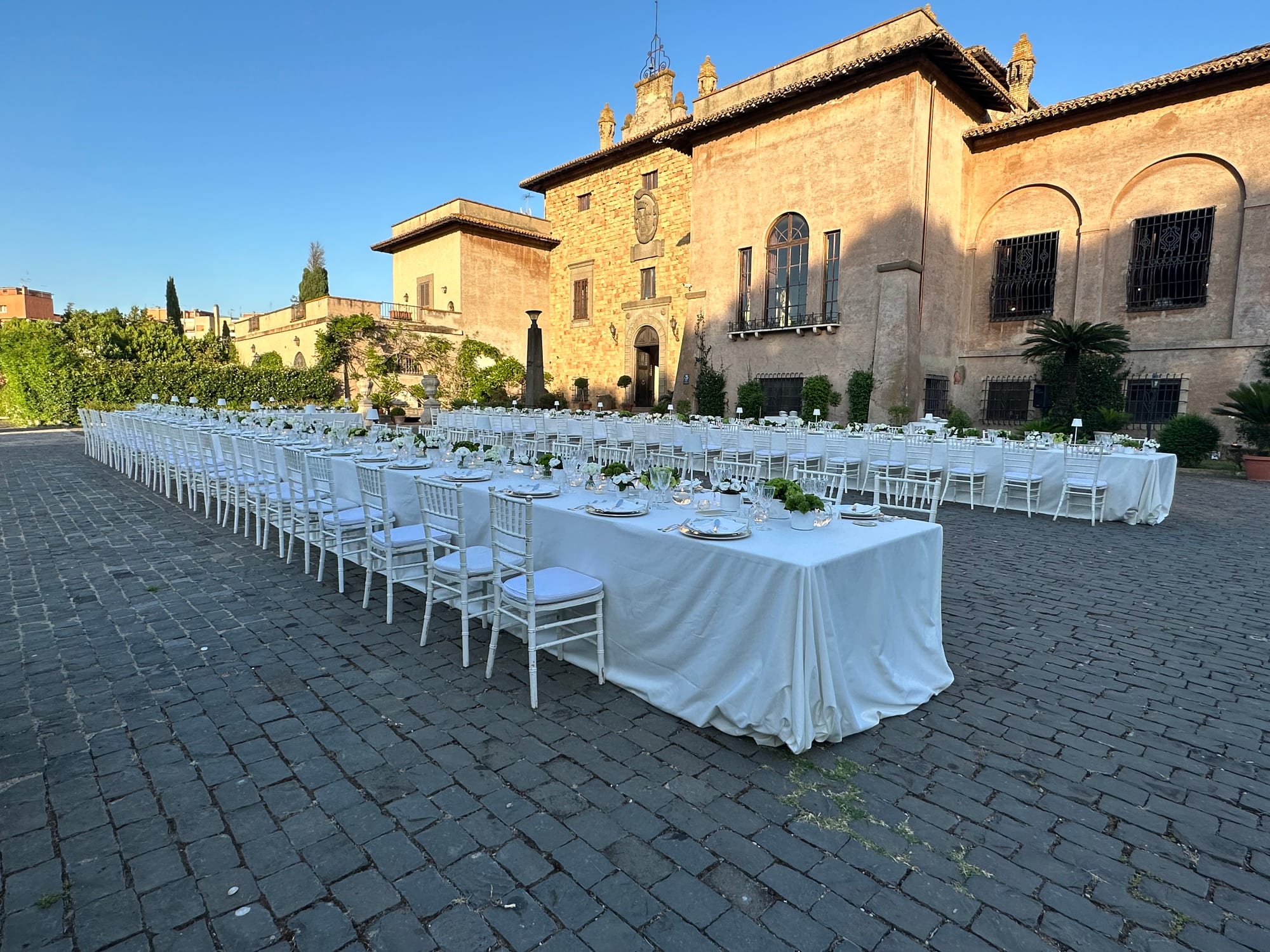 Fronte Villa